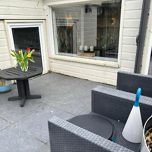 Luxury On Robs Houseboat Special For Couples Amsterdam