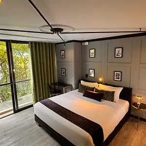 Helene Hotel
